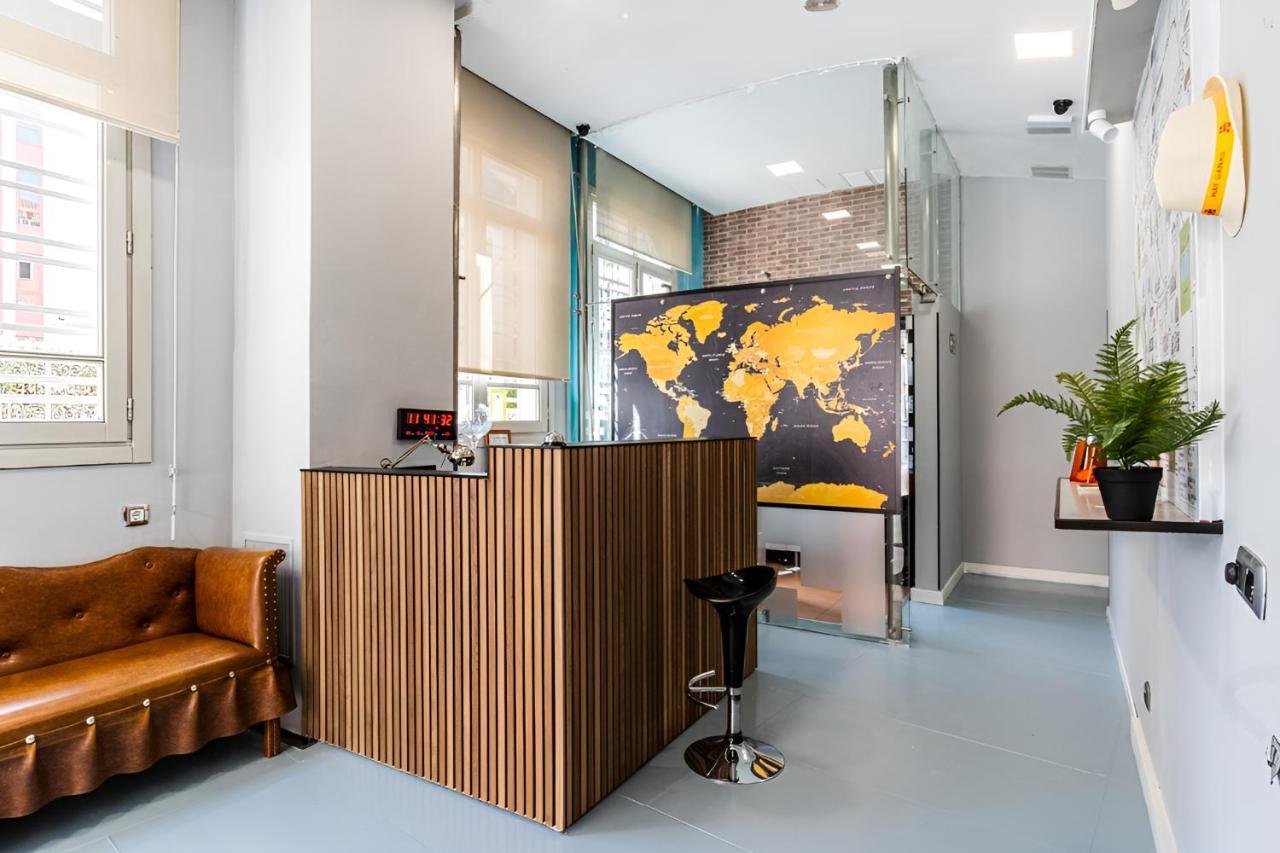 Hostel Center Мадрид Екстериор снимка