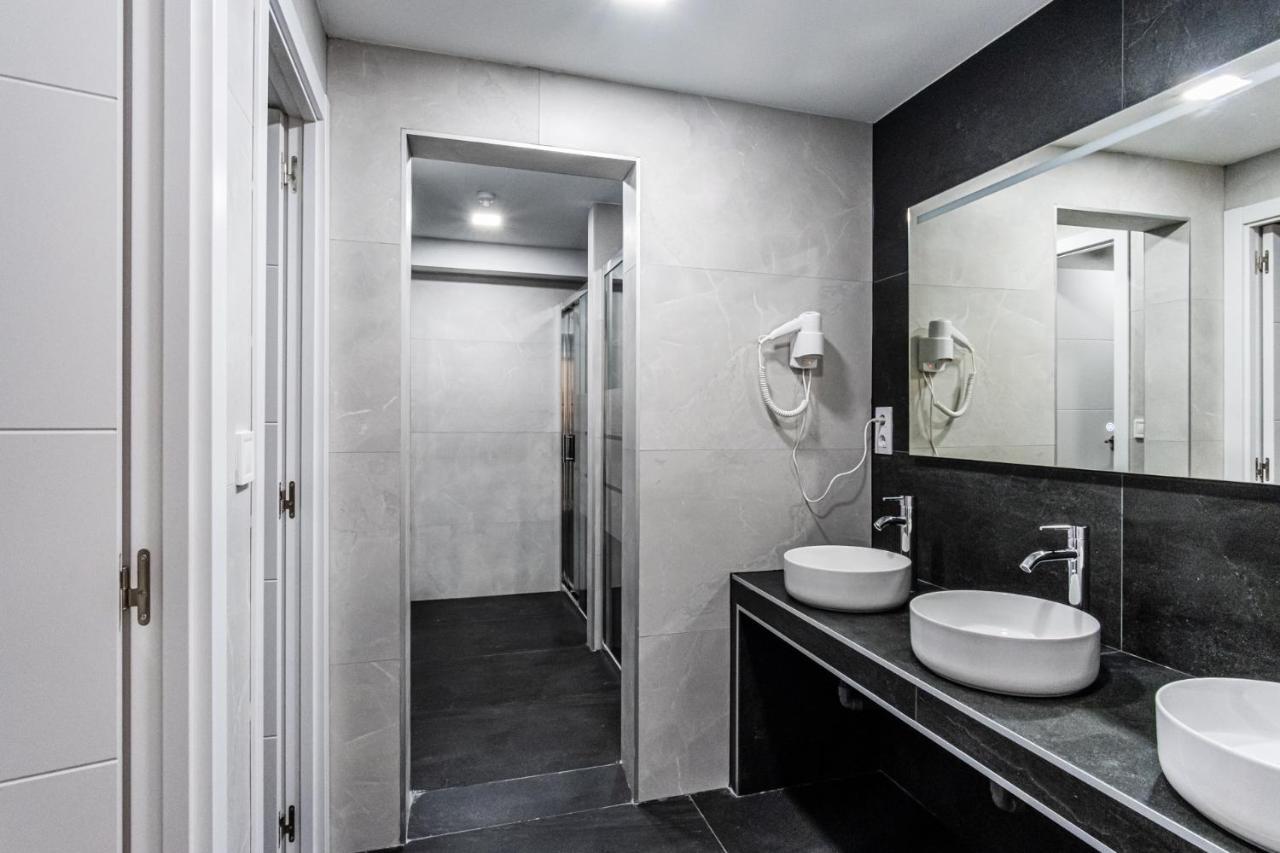 Hostel Center Мадрид Екстериор снимка