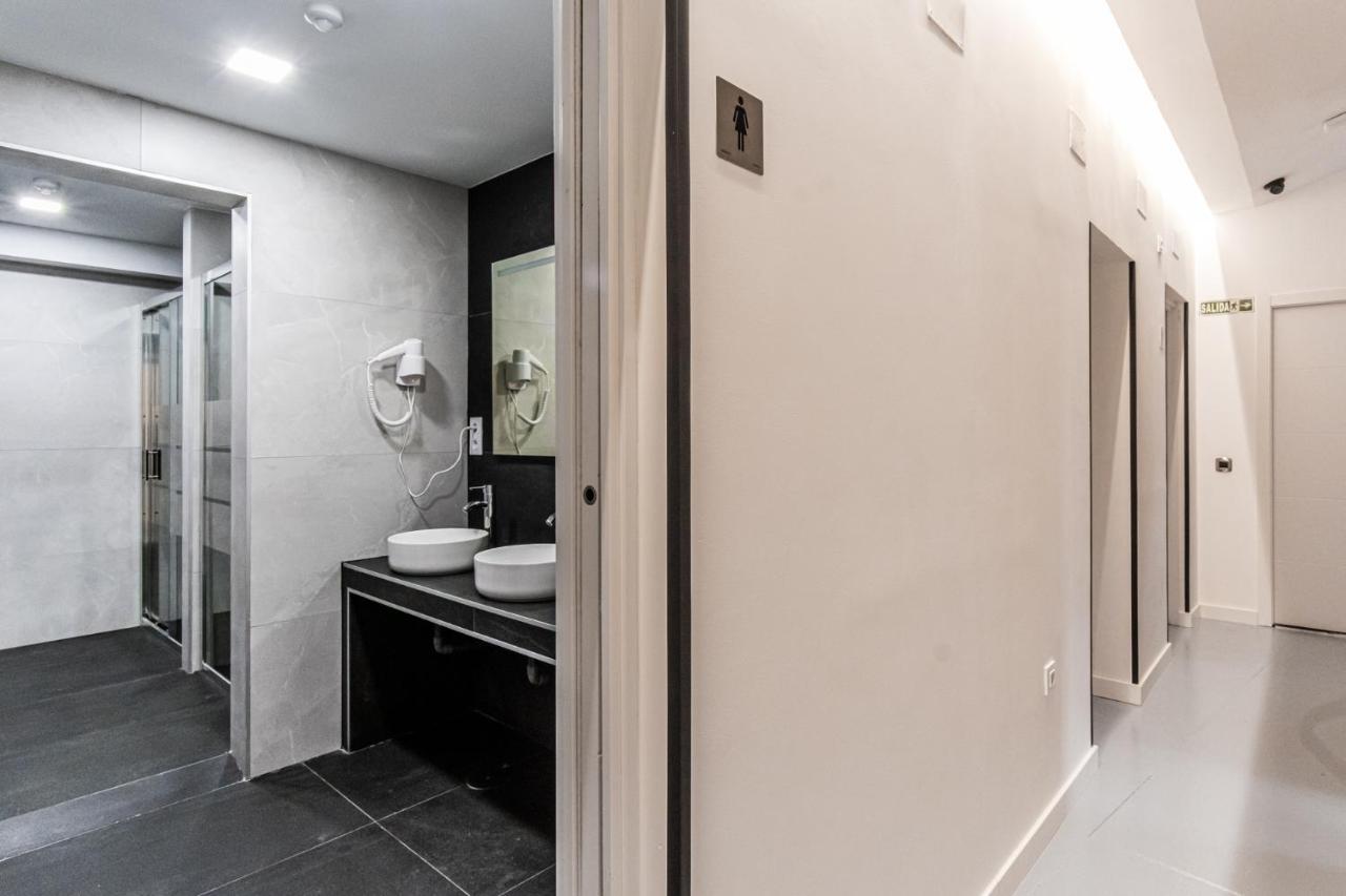 Hostel Center Мадрид Екстериор снимка