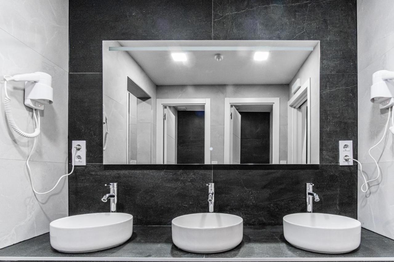 Hostel Center Мадрид Екстериор снимка