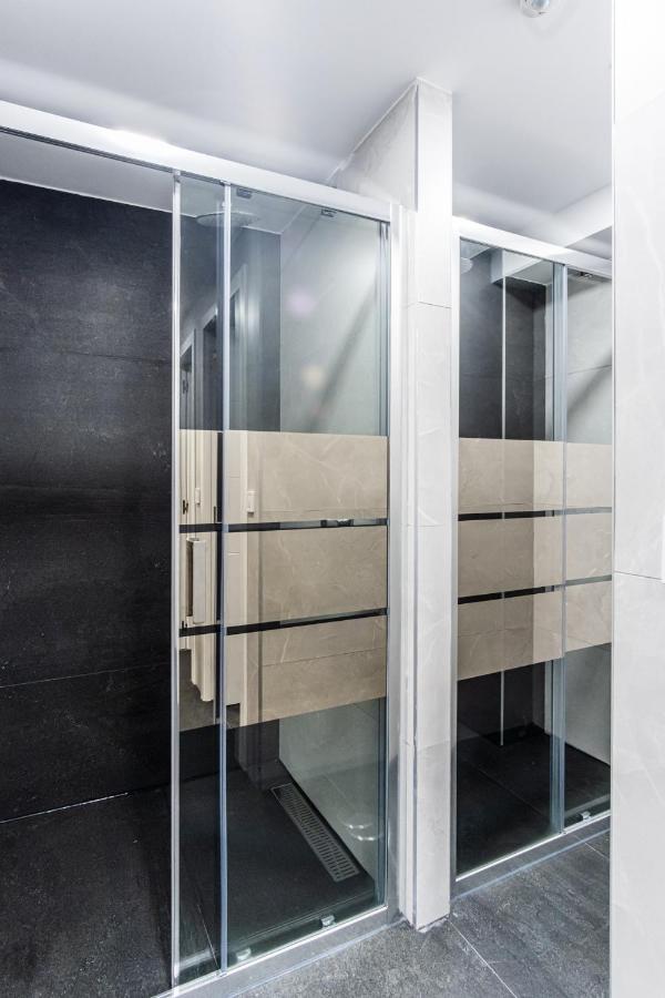 Hostel Center Мадрид Екстериор снимка